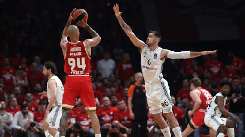 Ολυμπιακός: Θρυλική εμφάνιση και νίκη 1-0 επί της Ρεάλ Μαδρίτης