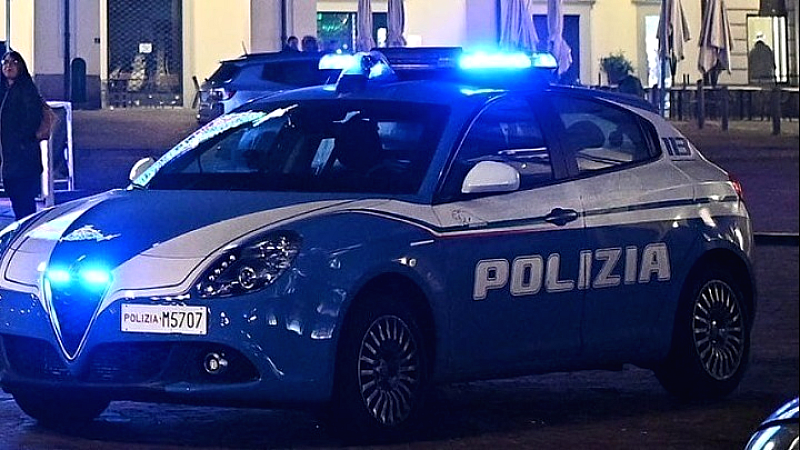 Πυρπόληση αυτοκινήτων της Tesla στη Ρώμη: Επίθεση αναρχικών σύμφωνα με τον υπουργό Εσωτερικών