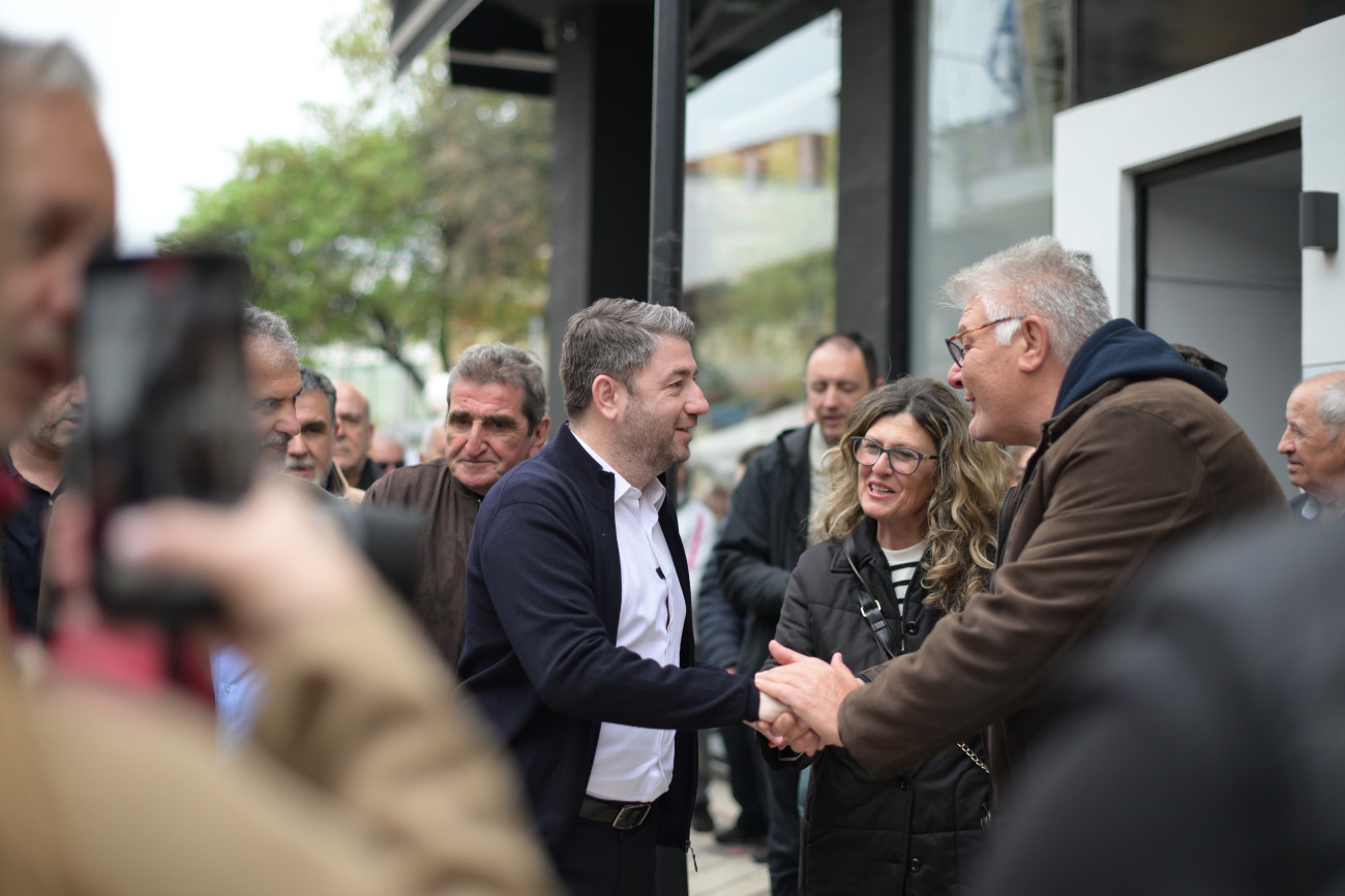 Πάσχει το ΠΑΣΟΚ από εσωκομματικές διαφωνίες και αμφιβολίες