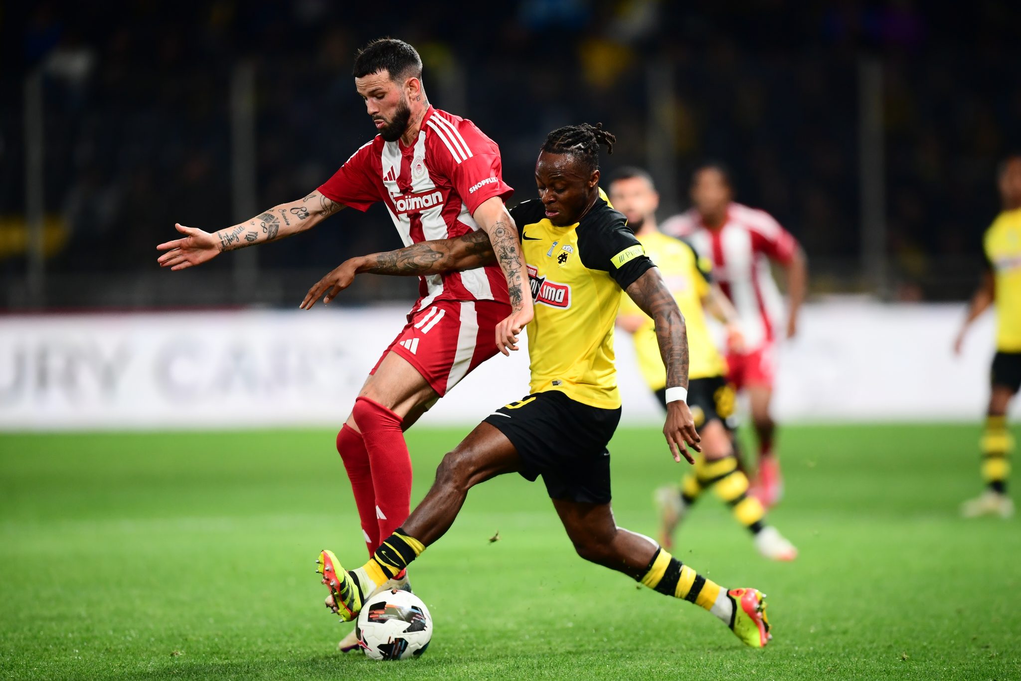 ΑΕΚ – Ολυμπιακός 2-0: Οι ερυθρόλευκοι προκρίθηκαν στον τελικό του Κυπέλλου