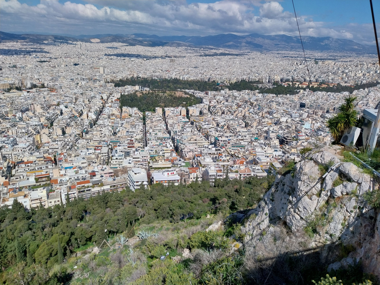 Ακίνητα: Η Εφορία εστιάζει σε αγορές με μετρητά και αδήλωτες μεταβιβάσεις