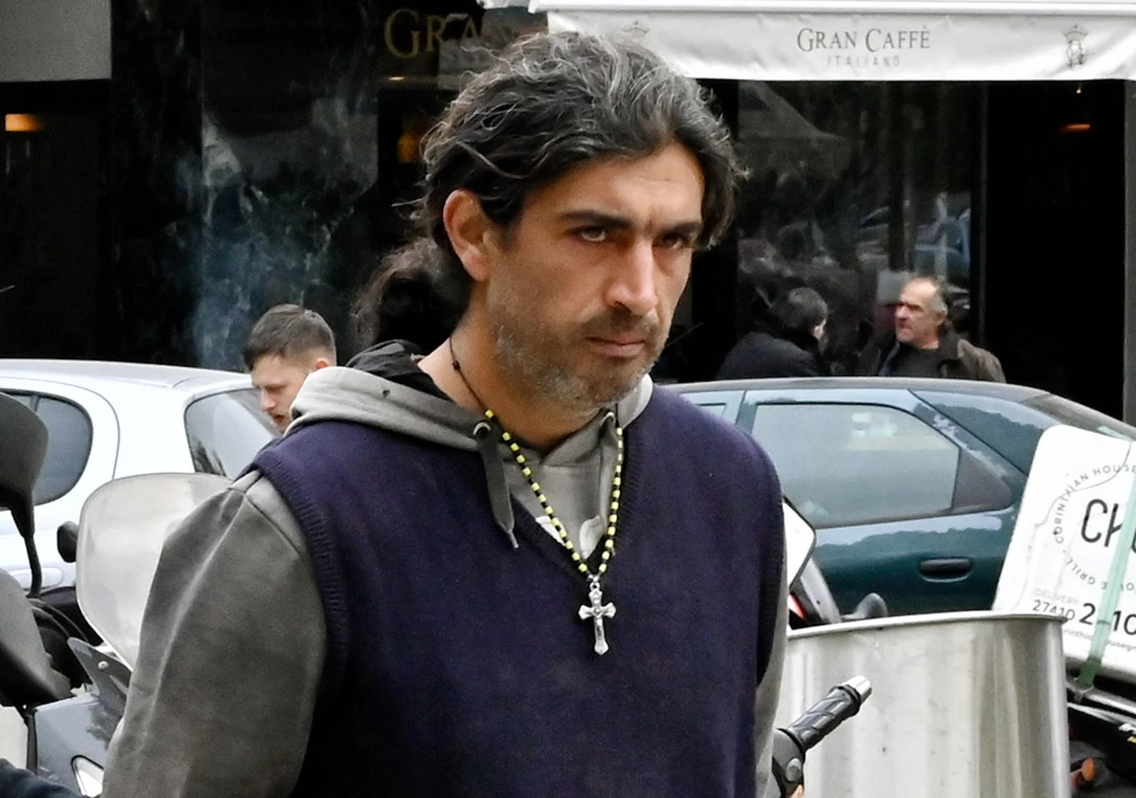 Κατηγορίες κακουργηματικού χαρακτήρα και για τη σύζυγο του παλαιοχριστιανού – Προφυλακιστέος ο Μανώλης Καλαϊτζιδάκης μέχρι τη δίκη