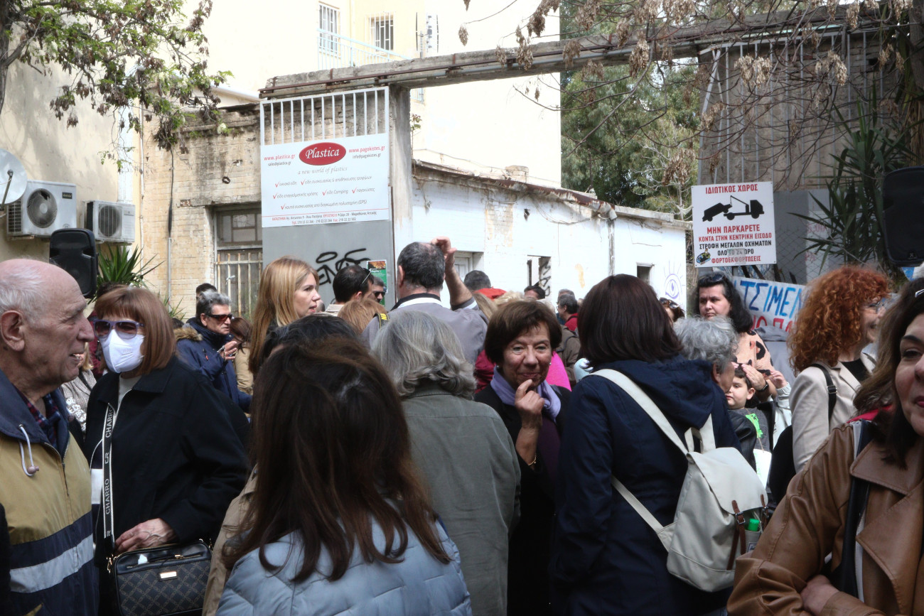 Άνω Πατήσια: Οι κάτοικοι διεκδικούν χώρο πρασίνου στο κατεστραμμένο εργοστάσιο