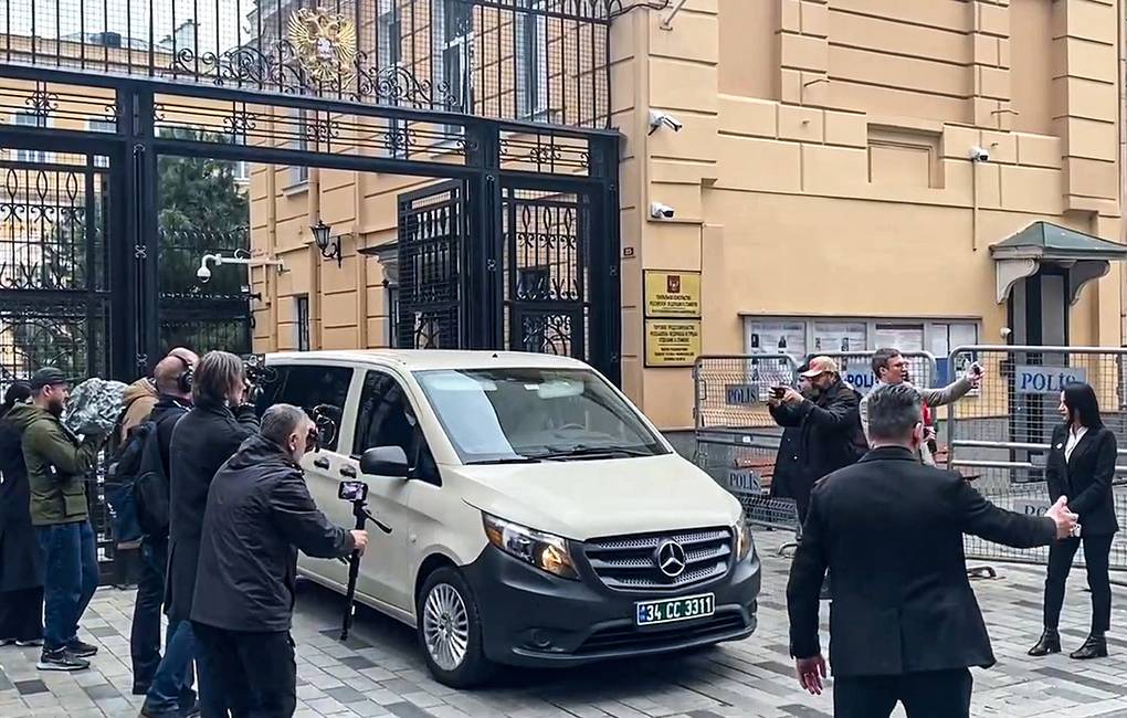 Ρωσία: Ολοκληρώθηκαν οι πεντέμισι ώρες συνομιλιών με τις ΗΠΑ στην Κωνσταντινούπολη, αναμένονται ανακοινώσεις