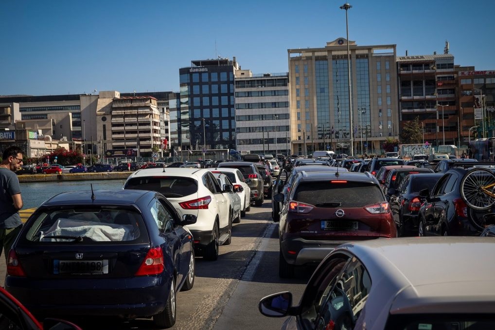 Αυξημένη κυκλοφορία στους δρόμους ενόψει των πασχαλινών διακοπών