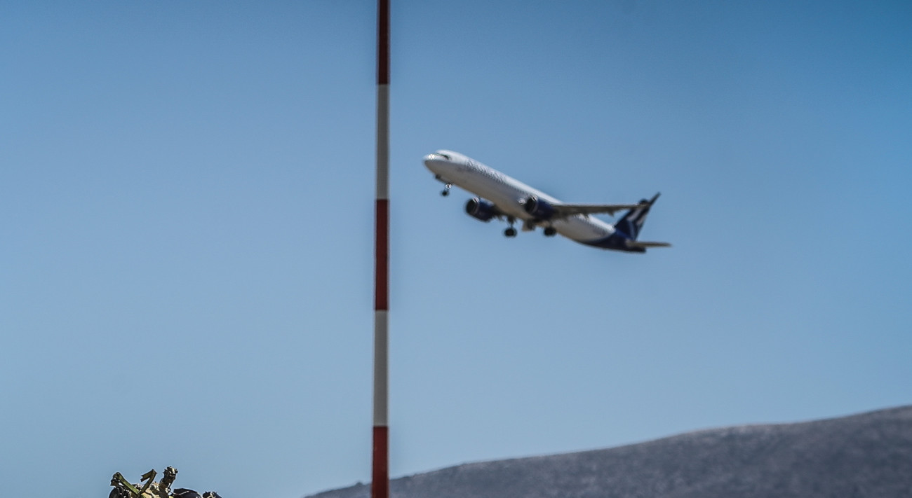 Αναγκαστική προσγείωση στο Ελευθέριος Βενιζέλος: Νεκρός επιβάτης σε πτήση προς Ντουμπάι