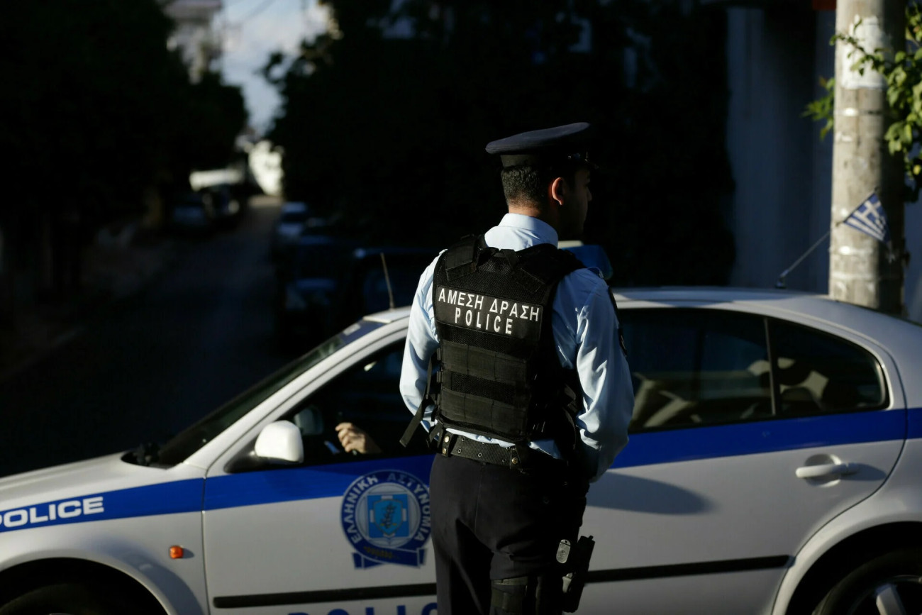 Διπλό φονικό στο Αίγιο: 23χρονος σκότωσε τον θείο του και τον φίλο του – Τι αναζητούν οι αρχές
