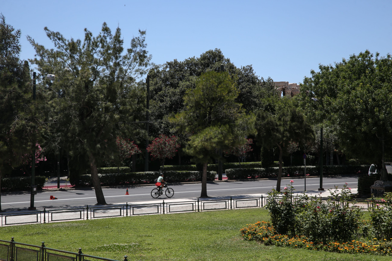 Προχωρά η ανάπτυξη 17 χιλιομέτρων ποδηλατοδρόμων στην Αθήνα
