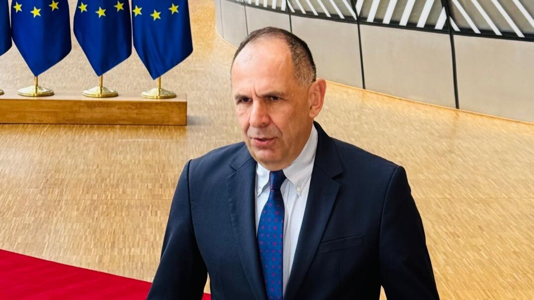 Γεραπετρίτης αναχωρεί για το Λουξεμβούργο στο πλαίσιο του Συμβουλίου Εξωτερικών Υποθέσεων της ΕΕ