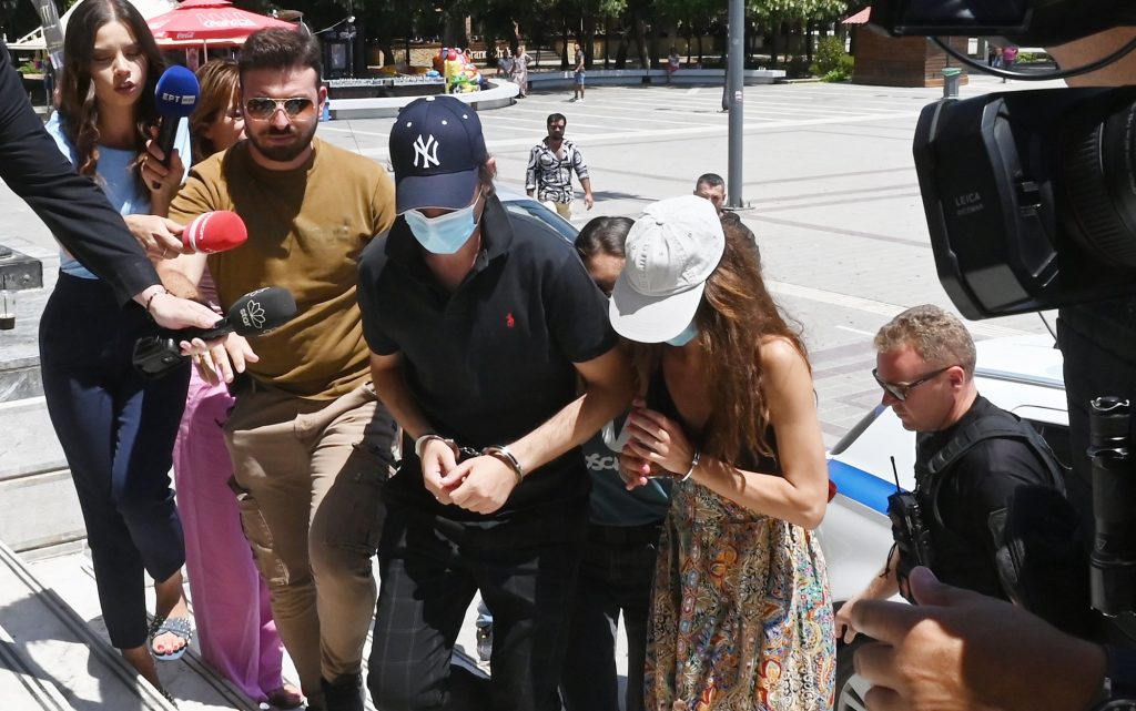 Σφοδρή καταδίκη από τον εισαγγελέα για τη δολοφονία του 64χρονου στην Αρκαδία: ο ρόλος της 35χρονης συζύγου