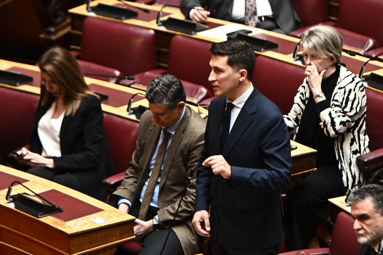 Πασόκ: Ερωτήματα για τη χρηματοδότηση της ομάδας αλήθειας – Ένοχη σιωπή του πρωθυπουργού