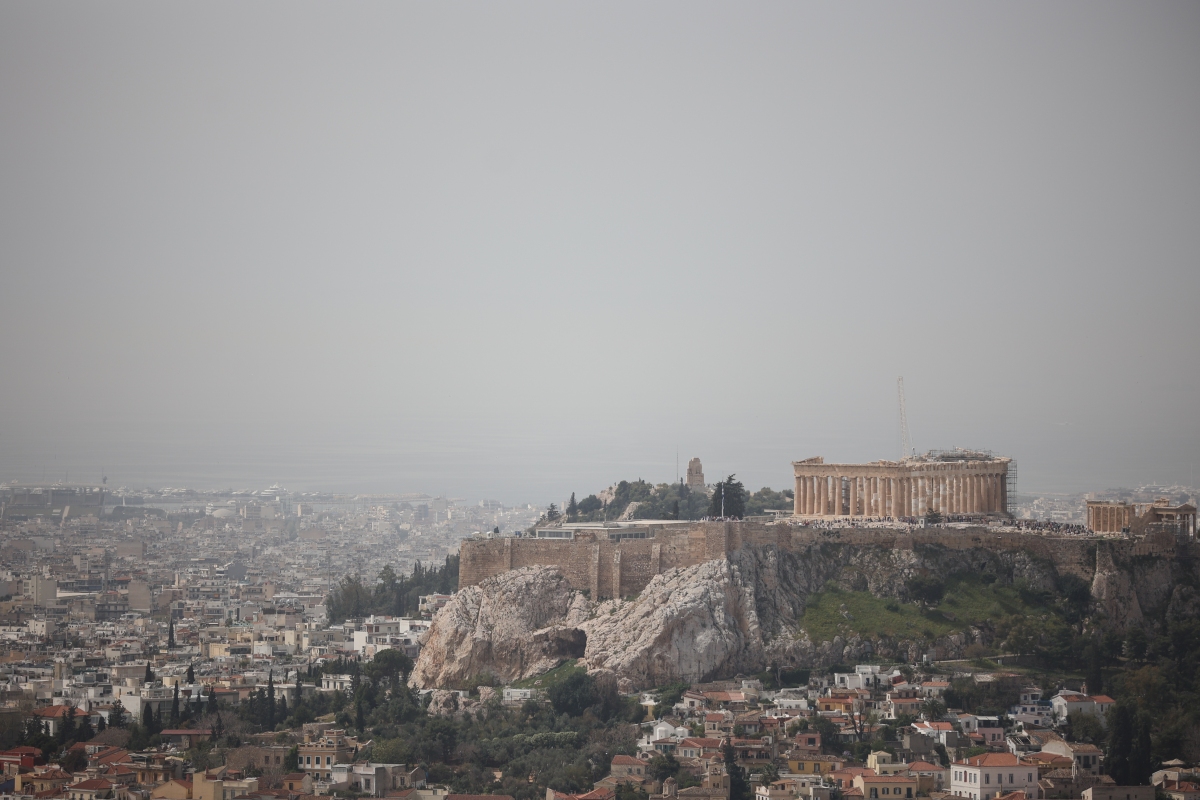 Αναμένονται αφρικανικές σκόνες πριν την Ανάσταση: Ποιες περιοχές θα πλήξει