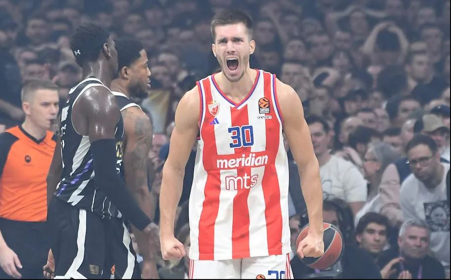 Τι υποστηρίζουν οι Ισπανοί για το μέλλον του Πετρούσεφ: Ο Ολυμπιακός, η κρίσιμη ημερομηνία και το παράδειγμα του Γιαμπουσέλε