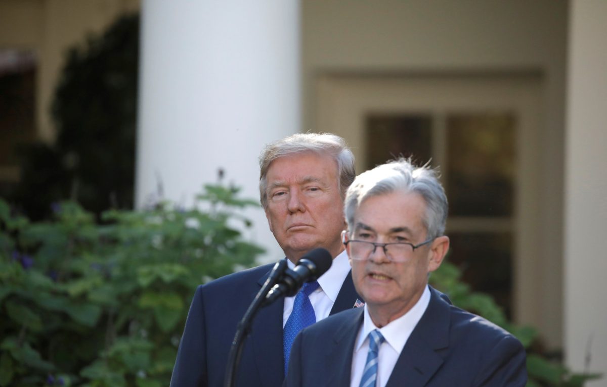 Τον πρόεδρο της Federal Reserve Τζερόμ Πάουελ εξετάζει να απολύσει ο Ντόναλντ Τραμπ
