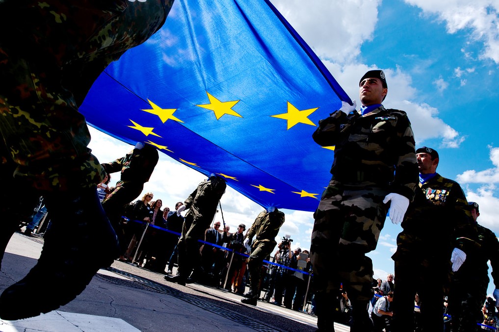 Φιλίπ Ερερά για την άμυνα της ΕΕ: Ευρωπαϊκή ισχύς με εγχώρια μέσα