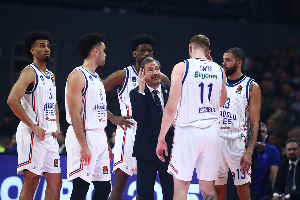 Η Εφές στο 8-0 και η τελευταία της ήττα στο ΟΑΚΑ: Ο Εργκίν Αταμάν στο επίκεντρο