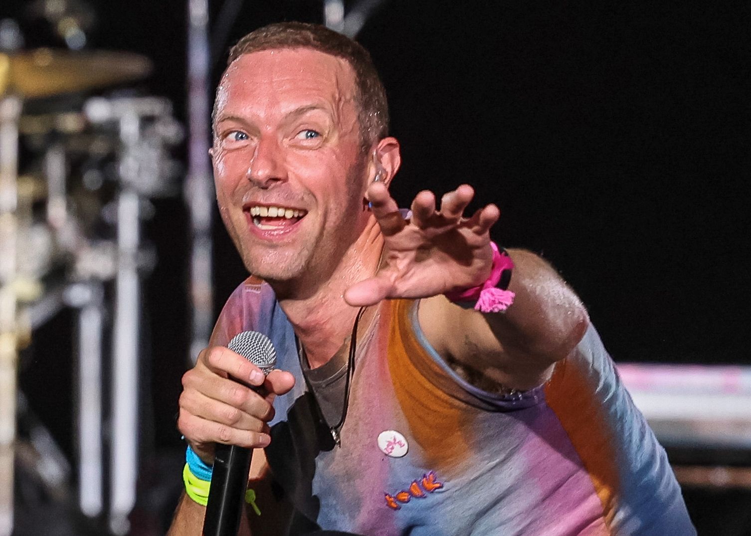 Coldplay: Εντυπωσιακές συναυλίες με ρεκόρ 200.000 θεατών στο νέο στάδιο του Χονγκ Κονγκ