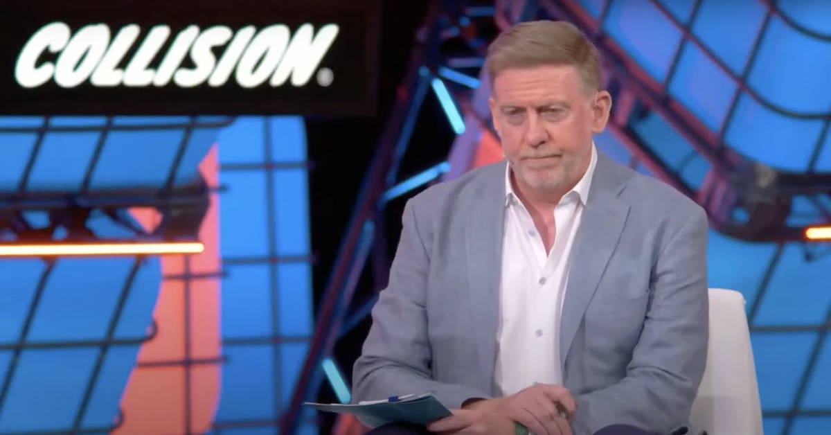 Παραίτηση κορυφαίου στελέχους του CBS 60 Minutes εν μέσω νομικών μαχών με τον Τραμπ