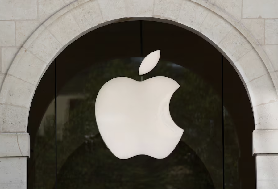 Η ΕΕ επιβάλλει πρόστιμα σε Meta και Apple παρά τις πιέσεις του Τραμπ
