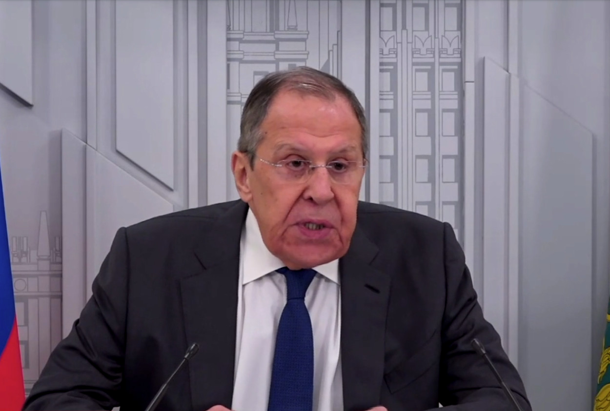 Ουκρανία: Ρωσία και ΗΠΑ προχωρούν σε εποικοδομητικές επαφές για τον τερματισμό του πολέμου, δηλώνει ο Λαβρόφ