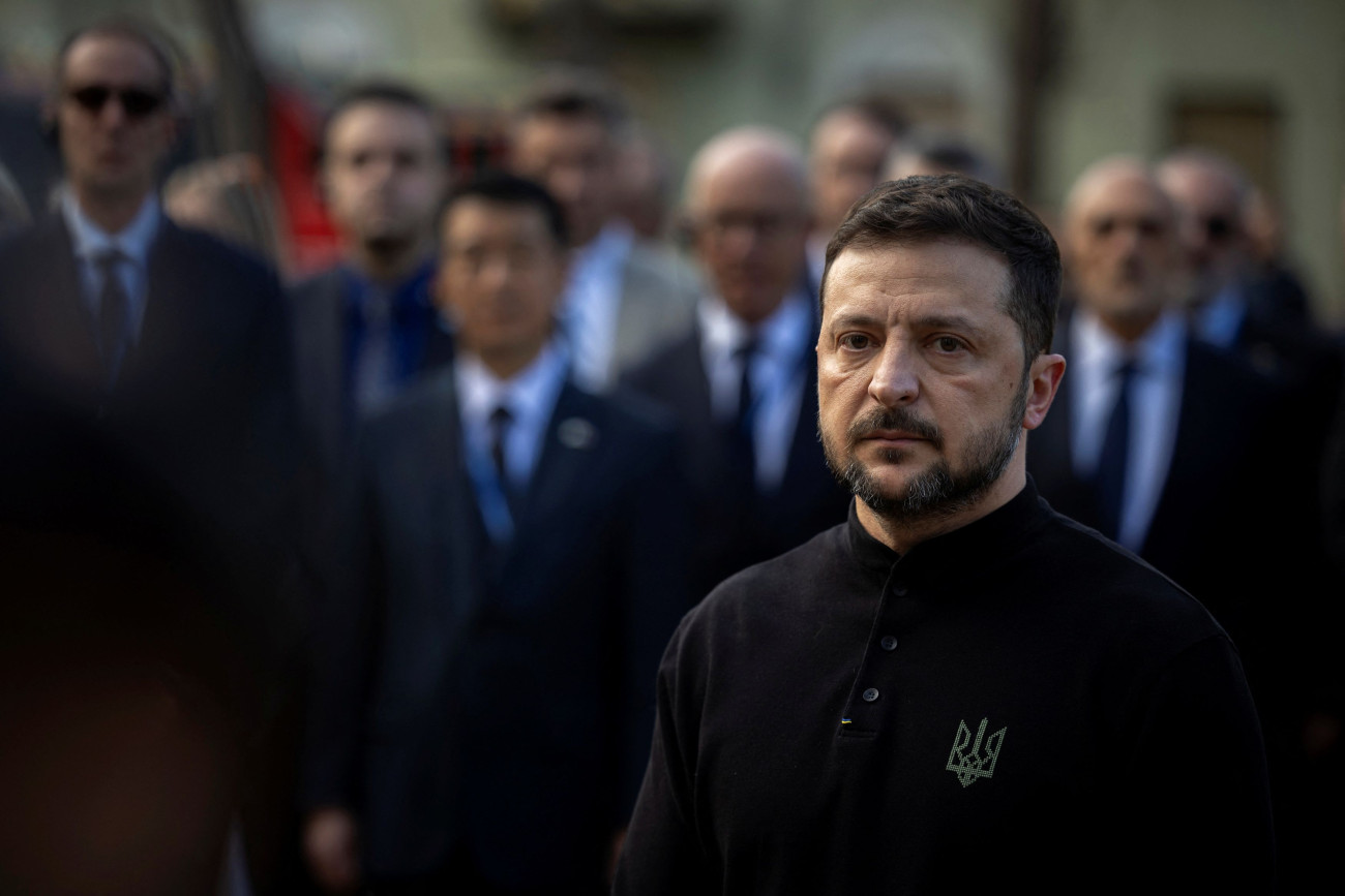Ο Ζελένσκι δηλώνει ότι η Κριμαία ανήκει στην Ουκρανία, εν μέσω αβεβαιότητας για την κηδεία του Πάπα