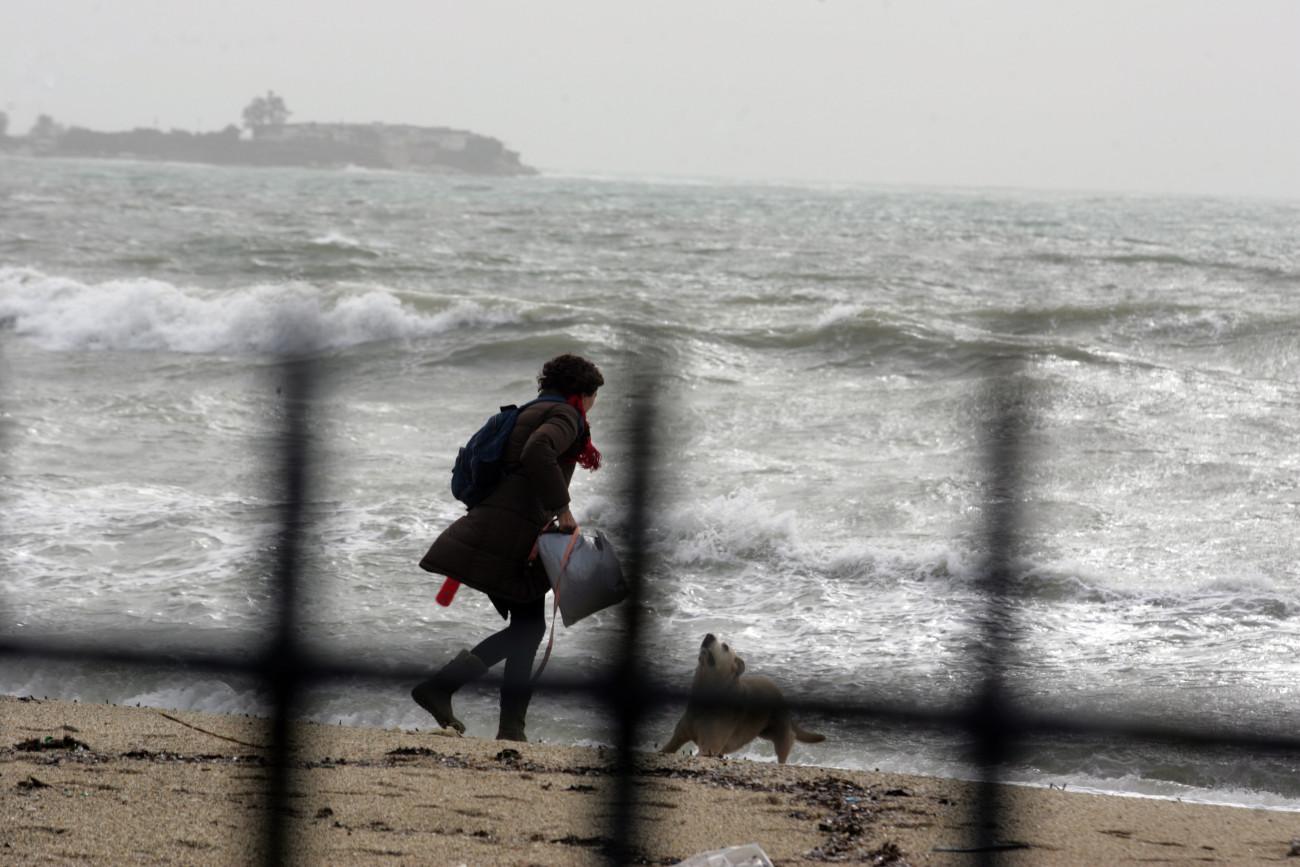 Καιρός: Έκτακτο δελτίο από την ΕΜΥ για θυελλώδεις ανέμους στο Αιγαίο