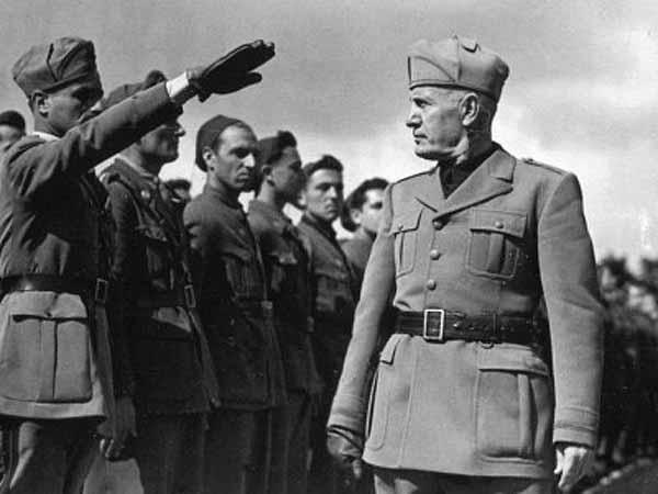 Μπενίτο Μουσολίνι: Η πτώση του φασίστα ηγέτη