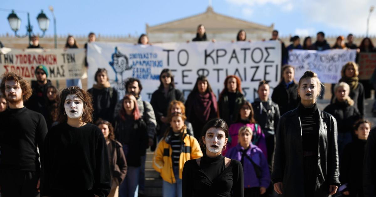 Καλλιτέχνες και λογοτέχνες: Κινητοποίηση για τις τιμητικές συντάξεις και τα αιτήματά τους