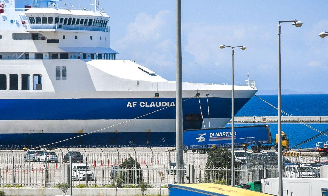 Πάτρα: Αφέθηκε ελεύθερος ο οδηγός της νταλίκας που παρέσυρε τη 47χρονη ναυτικό