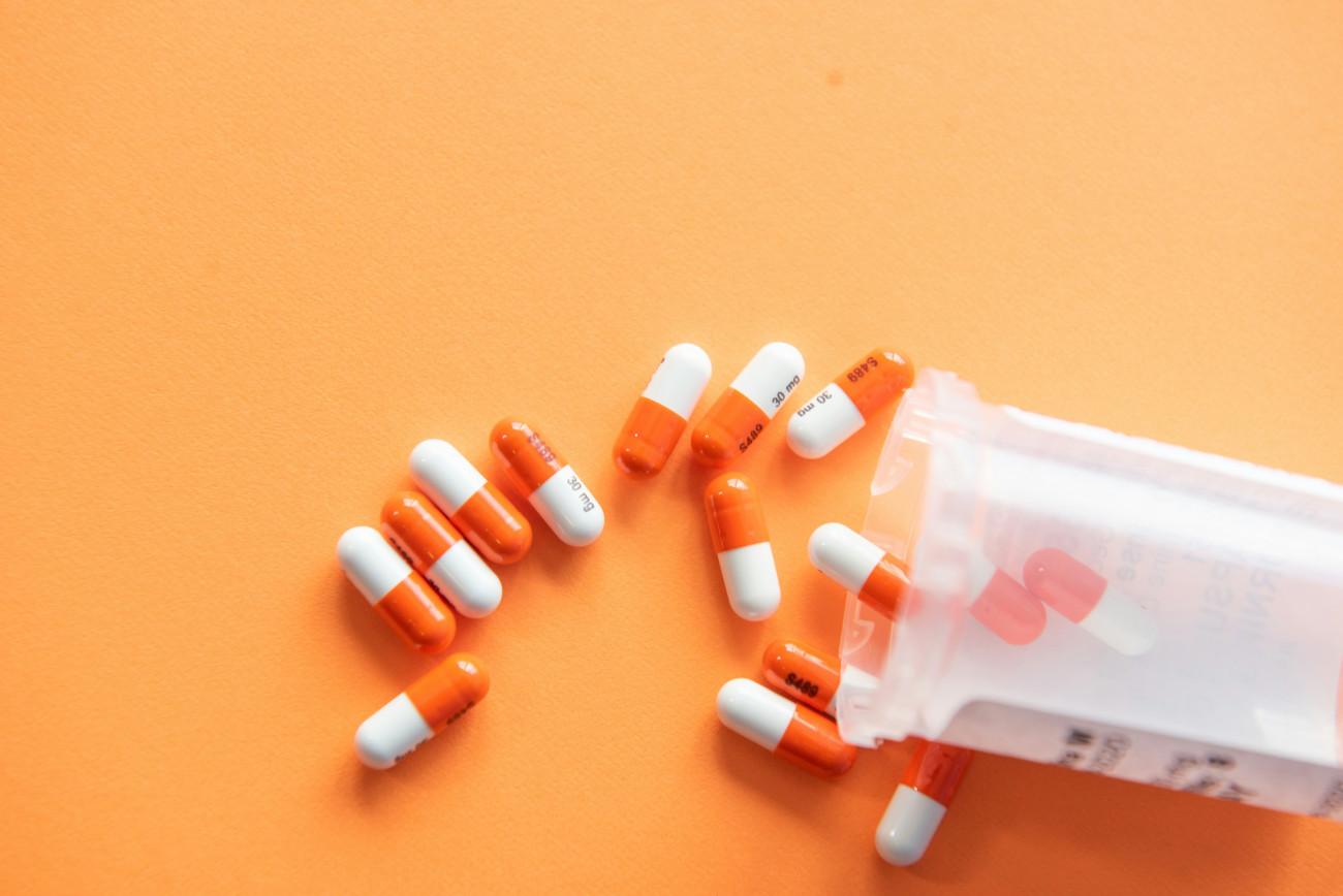 Στροφή της AstraZeneca προς τις ΗΠΑ: Η Ευρώπη στην κόψη της καινοτομίας