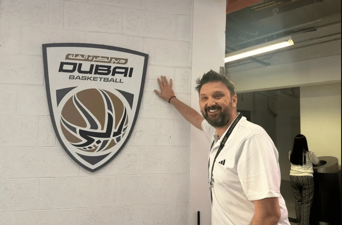 Ο GM της Dubai BC αποκαλύπτει τα σχέδια της ομάδας – Ανάλυση του μπάτζετ και η σημασία των οικογενειών των παικτών