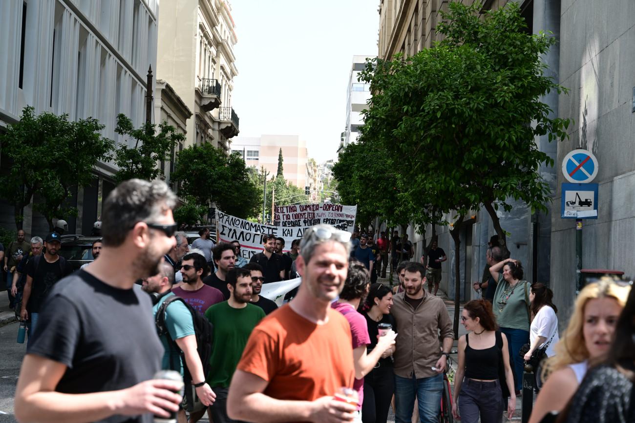 ΓΣΕΕ: Απαραίτητη η αποκατάσταση των ελεύθερων συλλογικών διαπραγματεύσεων και προώθηση του διαλόγου
