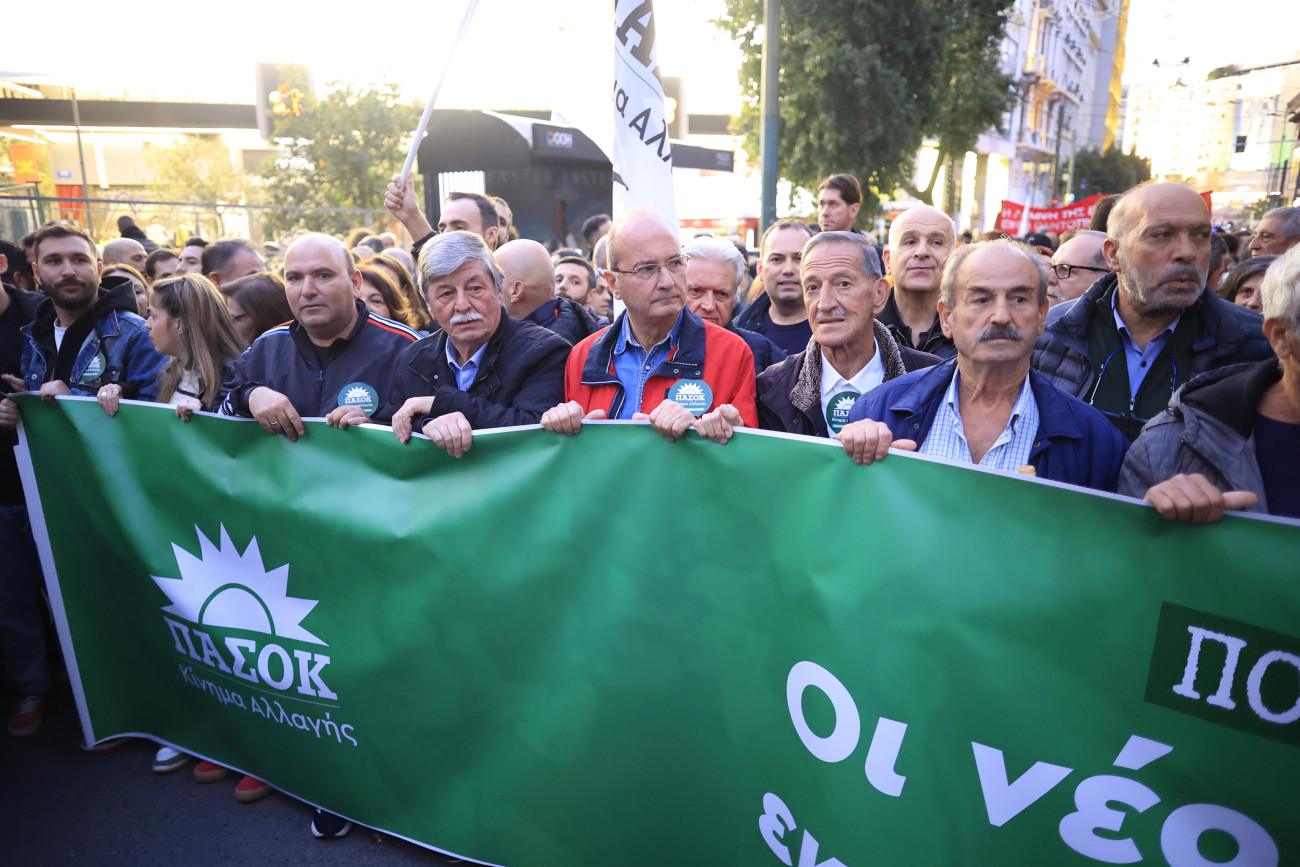 ΠΑΣΟΚ: Η Πρωτομαγιά μας καλεί να ενισχύσουμε τη φωνή των εργαζομένων