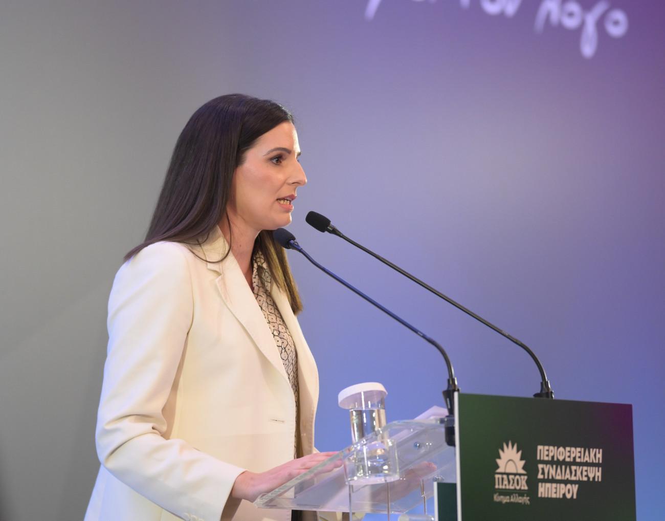 Μαρκογιαννάκη: Η ψήφος στο ΠΑΣΟΚ διασφαλίζει πολιτική αλλαγή – Αντίπαλός μας η Νέα Δημοκρατία