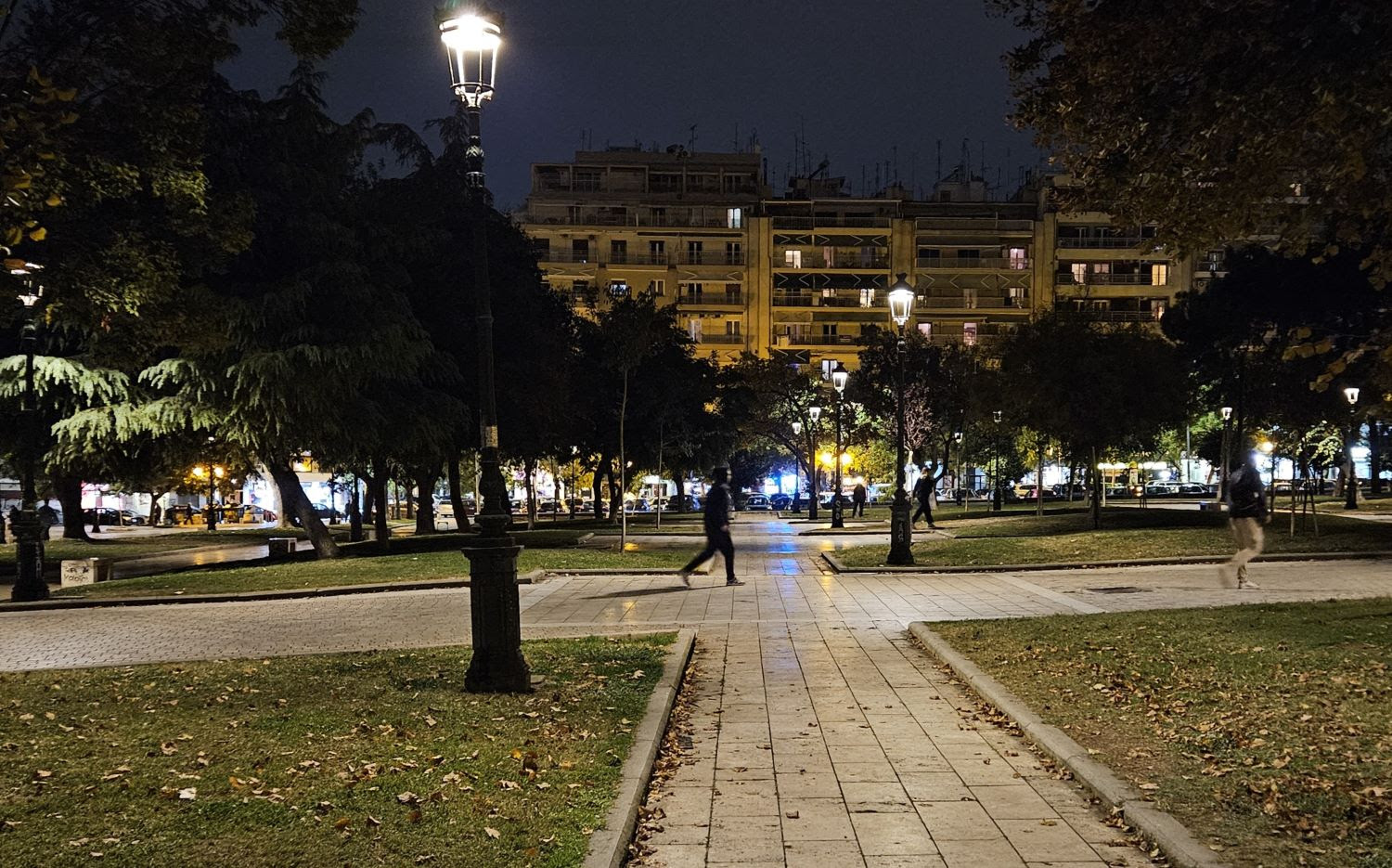 Δήμος Θεσσαλονίκης: Σε πλήρη εξέλιξη ο εκσυγχρονισμός του ηλεκτροφωτισμού