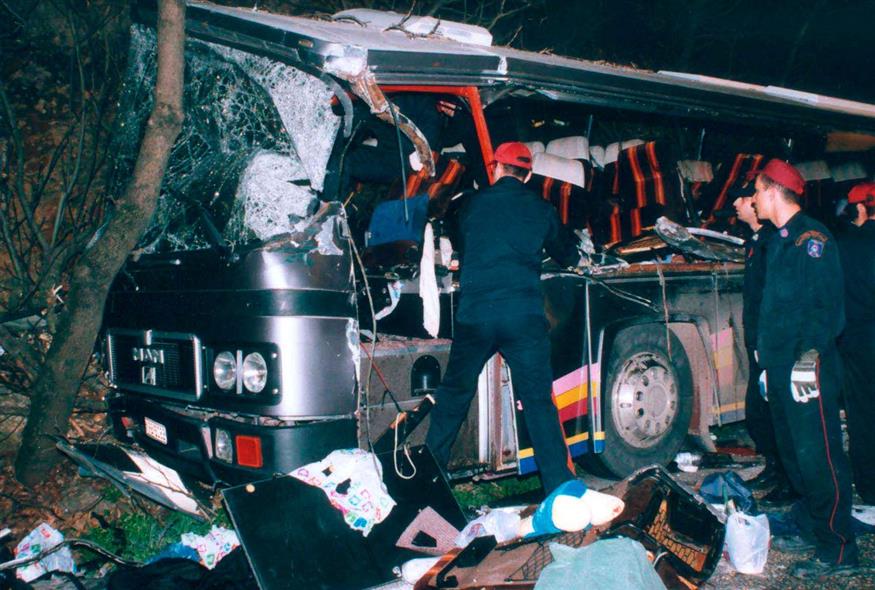 Τέμπη 2003: 21 μαθητές δεν μεγάλωσαν ποτέ –Συγκλονίζει η μαρτυρία επιζώντα μαθητή