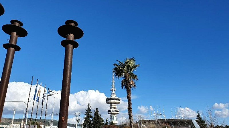 Αίθριος καιρός στη Μακεδονία και τη Θράκη με τοπικές νεφώσεις