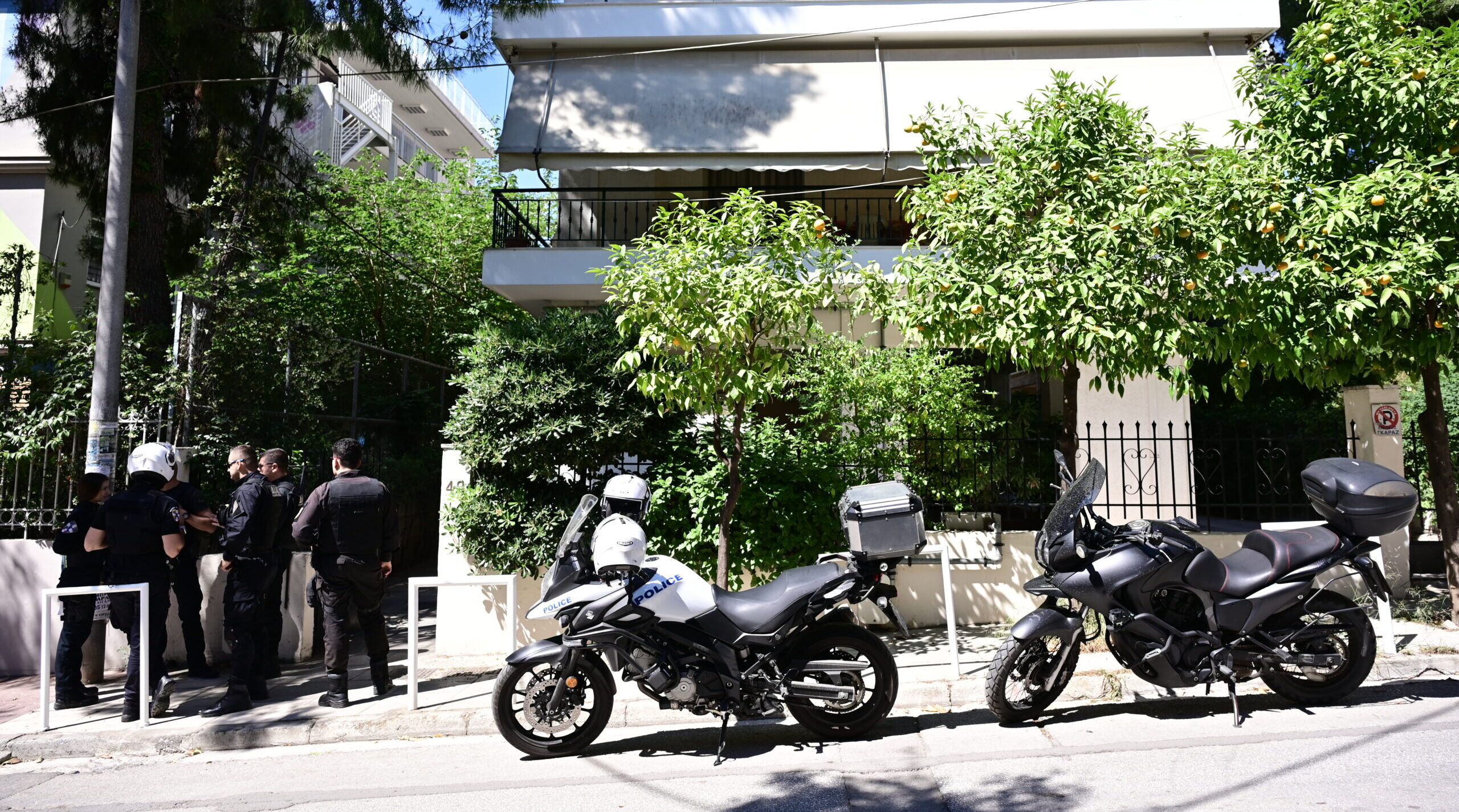 Μητροκτονία στο Χαϊδάρι: «Σκότωσα τη μάνα μου, την λύτρωσα», είπε ο 50χρονος – Μια μαχαιριά στον λαιμό και δύο στο κεφάλι