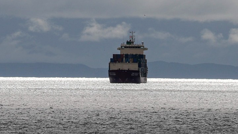 Ακυβέρνητο φορτηγό πλοίο κοντά στο ακρωτήριο Καφηρέα