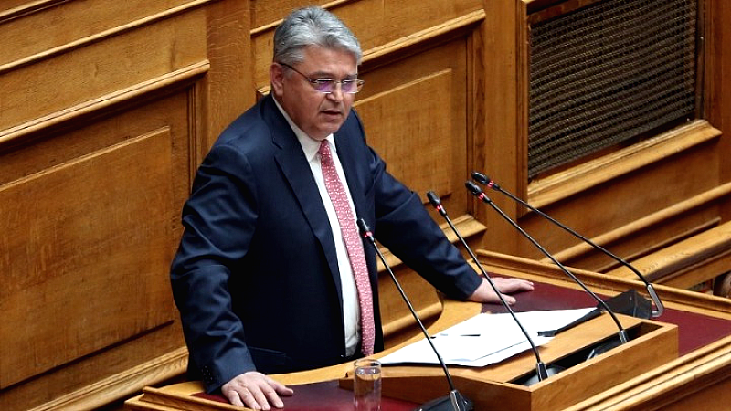 Αποκαλύψεις Νατσιού στη Βουλή: Αλληλοκαταγγελίες και νομοθετικά τερτίπια