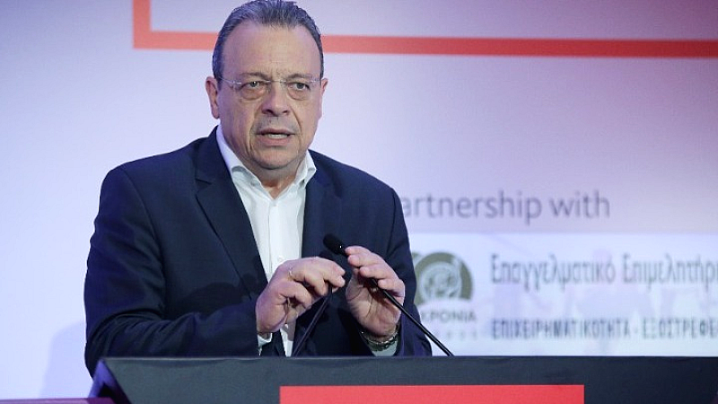 Ο Σωκράτης Φάμελλος ανακοινώνει τις προτάσεις του ΣΥΡΙΖΑ-ΠΣ για την ενίσχυση της μικρομεσαίας επιχειρηματικότητας