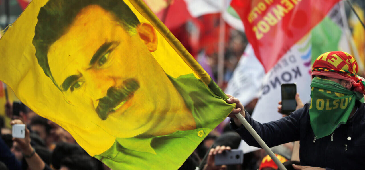 Διαλύεται το PKK: Τέλος στον ένοπλο αγώνα των Κούρδων – Ένα βήμα προς την ειρήνη με την Τουρκία