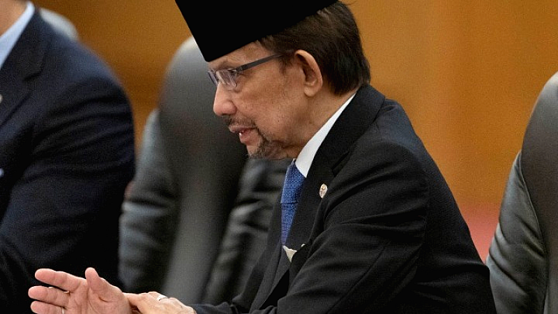 Ο σουλτάνος του Μπρουνέι νοσηλεύεται μετά από κόπωση στη σύνοδο της ASEAN