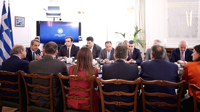 Νομοθετικές πρωτοβουλίες για την αναβάθμιση της αγοράς και τη νομιμότητα των διαδικασιών επιστροφών πολιτών τρίτων χωρών