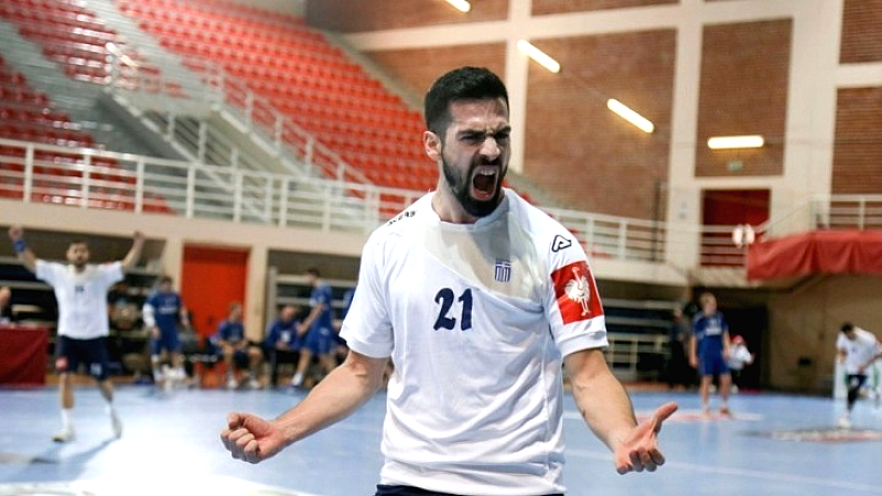 Ο Δημήτρης Τζηράς αποχαιρετά την εθνική ομάδα χάντμπολ