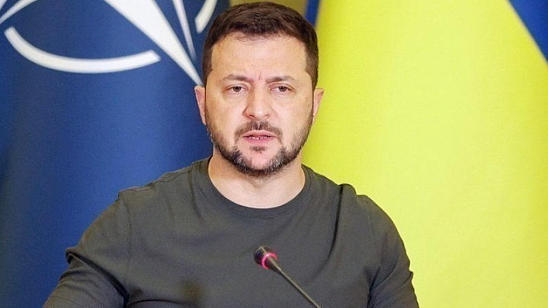 Ο Ζελένσκι προτρέπει τον Τραμπ να συμμετάσχει στις κρίσιμες διαπραγματεύσεις με τον Πούτιν
