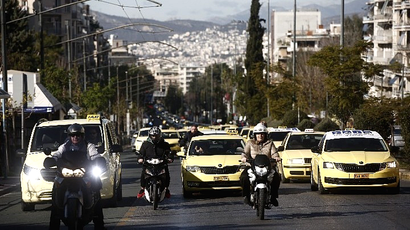 Θετική συνεργασία ΠΟΕΙΑΤΑ και κράτους για τη μείωση τροχαίων ατυχημάτων τις νύχτες