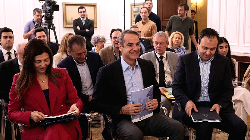 Εθνική στρατηγική κατά της βίας και της παραβατικότητας ανηλίκων: Ο πρωθυπουργός αναλύει το σχέδιο