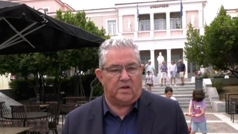 Συνάντηση Δ. Κουτσούμπα με εκπροσώπους της Υγείας στο Βαθύ της Σάμου
