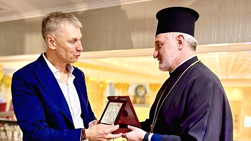 Συνάντηση αρχιεπισκόπου Αμερικής και αρχηγού Εθνικής Φρουράς Κύπρου στην Ουάσινγκτον